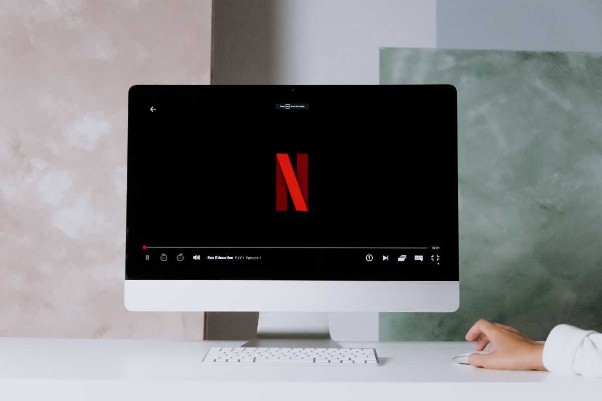 Guardare Netflix senza internet