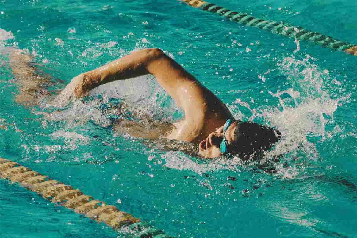 Olimpiadi, perché nuotatore fa doccia prima del tuffo